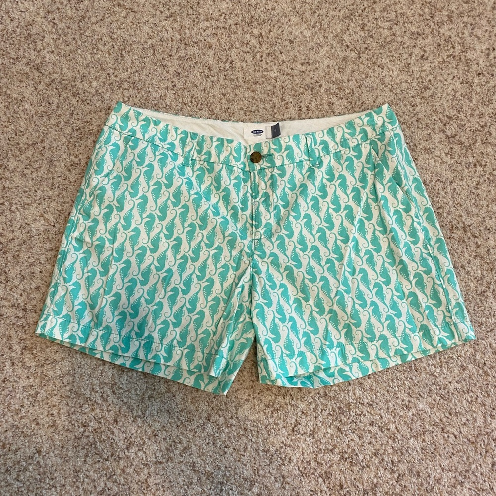 Old Navy printed chino shorts